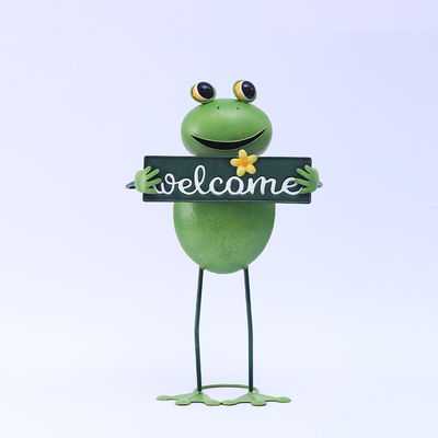 Durable Animal Garden Ornament Anthropomorphic Metal Frog Yard Art