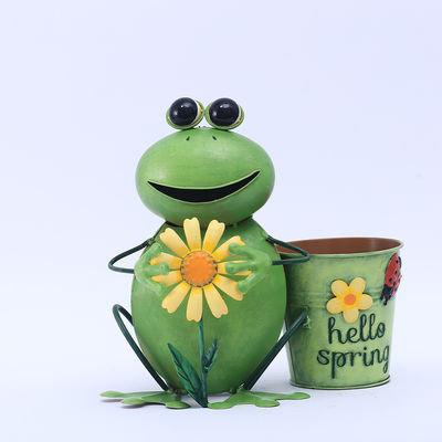 Small Animal Garden Ornament Metal Lightweight Frog Shaped Garden Bucket