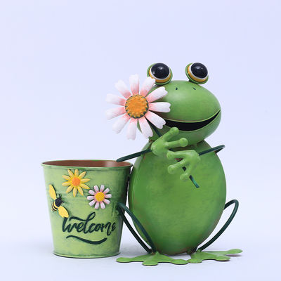 Small Animal Garden Ornament Metal Lightweight Frog Shaped Garden Bucket