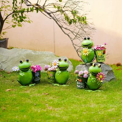 Small Animal Garden Ornament Metal Lightweight Frog Shaped Garden Bucket