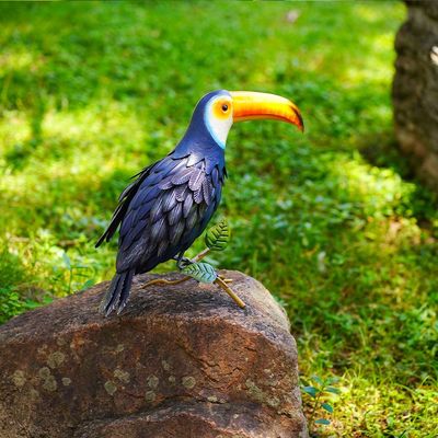 Toucan Metal Garden Ornaments Vivid Iron Garden Decoration Handmade