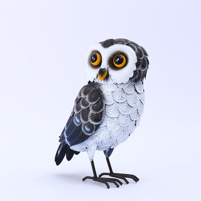 Lifelike Metal Yard Ornaments Customized Metal Owl Yard Art Creative