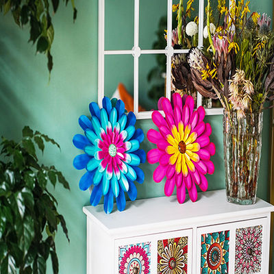 OEM / ODM Metal Flower Garden Ornaments Exquisite Iron Wall Hanging Decor