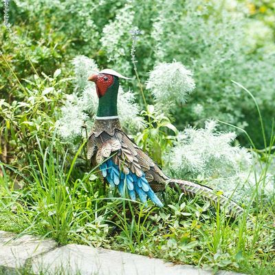 Lifelike Yard Art Metal Chicken Lawn Ornaments Lightweight Pieces