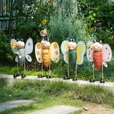 Vivid Small Metal Bee For Garden Outdoor Waterproof Standing Bee
