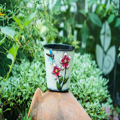 Metal Flower Pots Garden Ornaments Round Shape Planters For Home