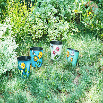 Metal Flower Pots Garden Ornaments Round Shape Planters For Home