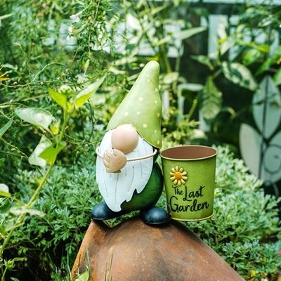 Modern Metal Yard Ornaments Rustproof Custom Metal Decor Gnome With Planter Pot