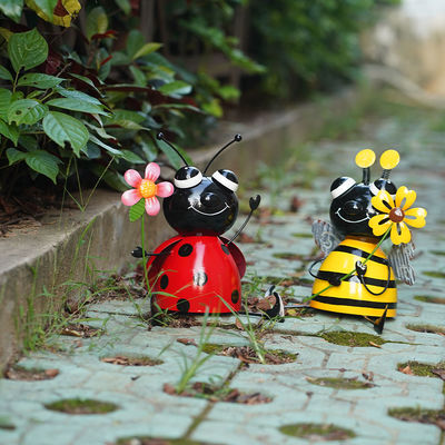 Cartoon Bee Small Creative Animal Garden Accents With High Durability