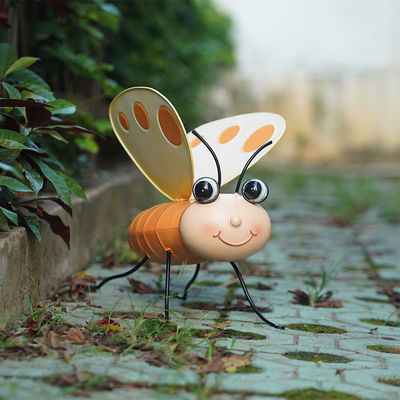 Decorative Metal Bee Garden Sculpture Art Rustproof Multiple Design