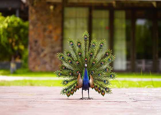 Gorgeous Metal Yard Ornaments Eye Catching Metal Peacock Statue Colorful