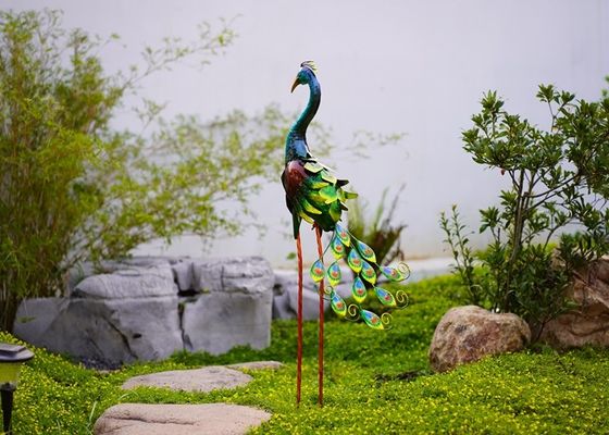 Sturdy Yard Metal Peacock Decor Garden Statue For Outdoor Bird Lawn