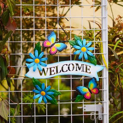 Colorful Metal Wall Hanging Ornaments Rustproof Bee Welcome Wreath