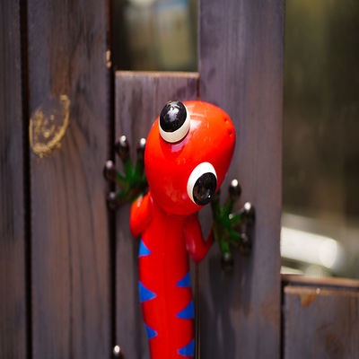 Vividly Designed Outdoor Metal Ornaments Easy to Install Weather Resistance