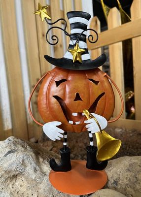 Small Halloween Ornaments Lightweight Metal Jack-O-Lantern Outdoor