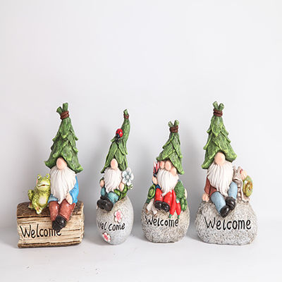 OEM / ODM Polyresin Garden Ornaments Decor Cartoon Gnomes Figurine