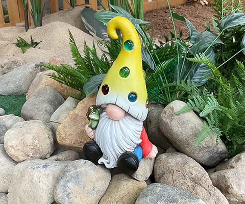 Colorful Polyresin Garden Ornaments Rustproof Polyresin Gnome
