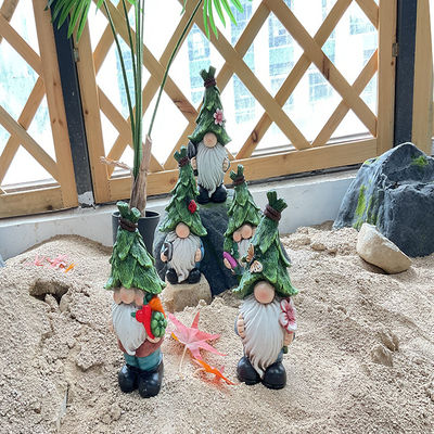 Fade Resistant Polyresin Garden Ornaments Lightweight Gnome Resin Home Decor
