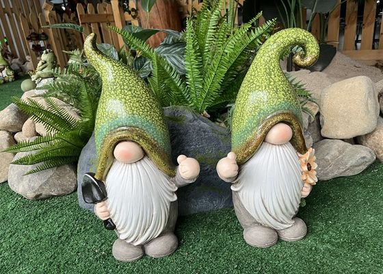 Custom Gnome Magnesium Oxide Garden Statue Rustproof With Green Dots Hat