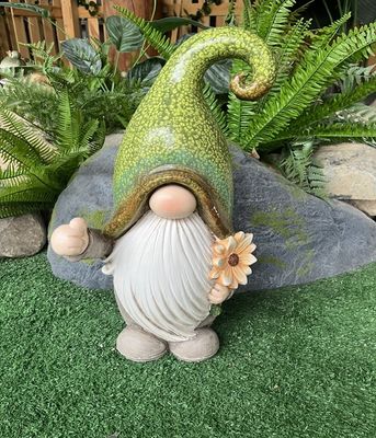 Custom Gnome Magnesium Oxide Garden Statue Rustproof With Green Dots Hat