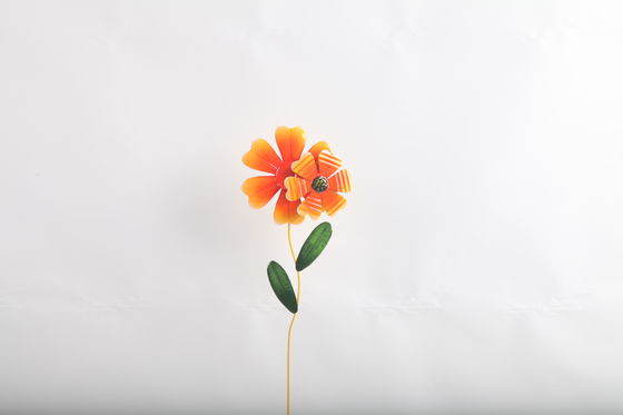 Highly Weather Resistant Flower Metal Garden Decorations Customizable