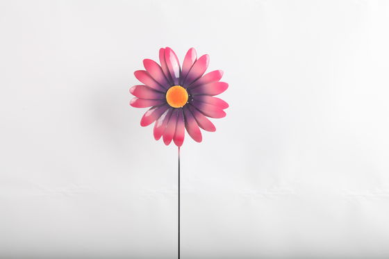 Highly Weather Resistant Flower Metal Garden Decorations Customizable