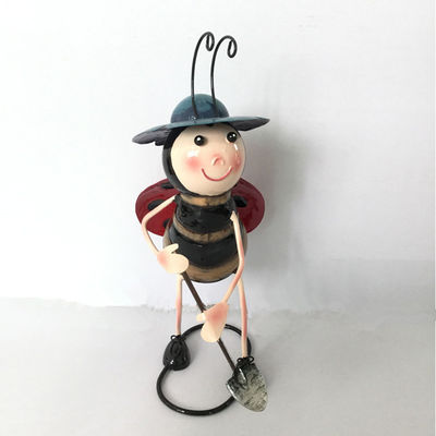 Bee Ornament High Weather Resistance Metal Garden Decorations Add a Touch of Nature to Your Garden