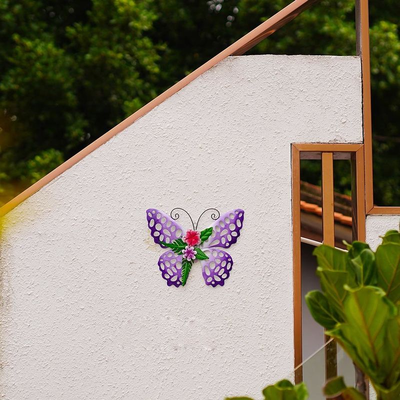 Lifelike Metal Butterfly Yard Art Recyclable Garden Statues Metal Multiple
